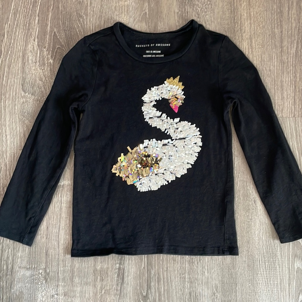 🦢Rockets of Awesome sequin shirt. EUC, Size 6/7